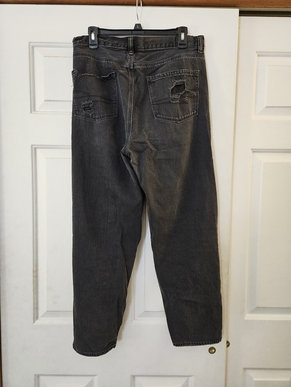 American Eagle Outfitters Black Distressed Mom Jeans 12 - Picture 2 of 5